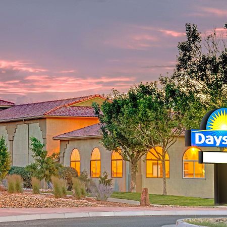 Days Inn By Wyndham Rio Rancho Bagian luar foto