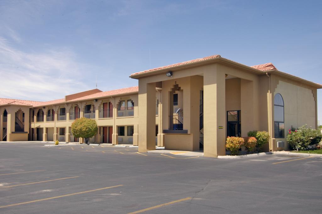 Days Inn By Wyndham Rio Rancho Bagian luar foto